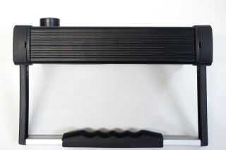 超音波厚さ計の外観