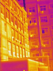 建物外壁の温度分布観測